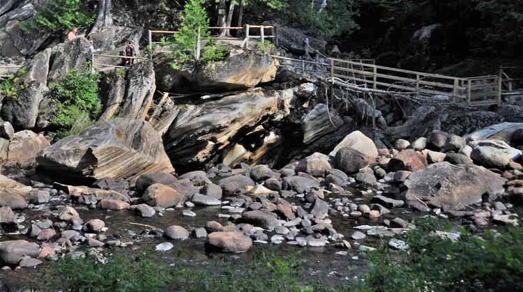 tour route over boulders